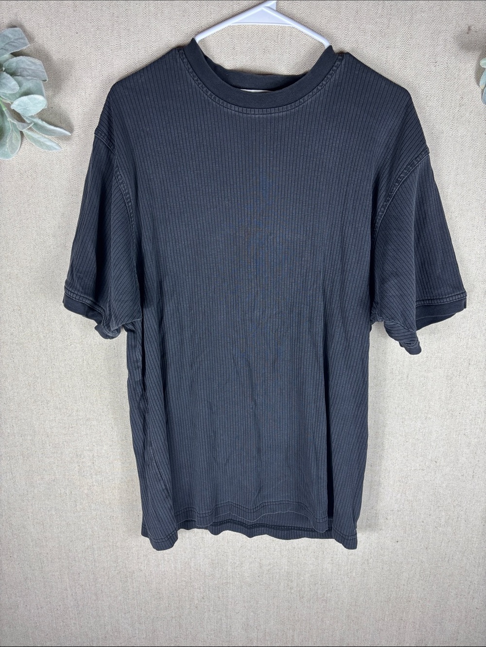 Perry Ellis > Classic Black Short-Sleeve Ribbed Cotton T-Shirt Large
